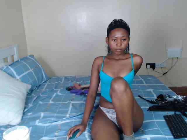 ItsYaGirlPookie webcam