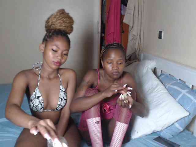 ItsYaGirlPookie webcam