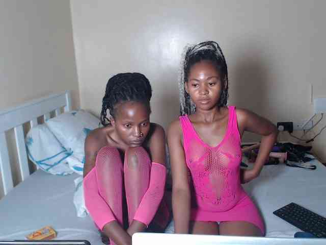 ItsYaGirlPookie webcam