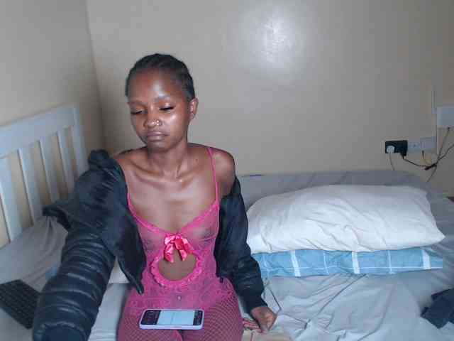 ItsYaGirlPookie webcam