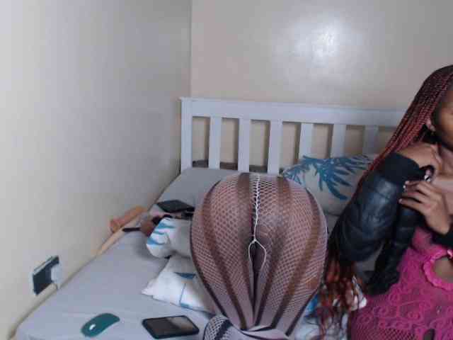 ItsYaGirlPookie webcam