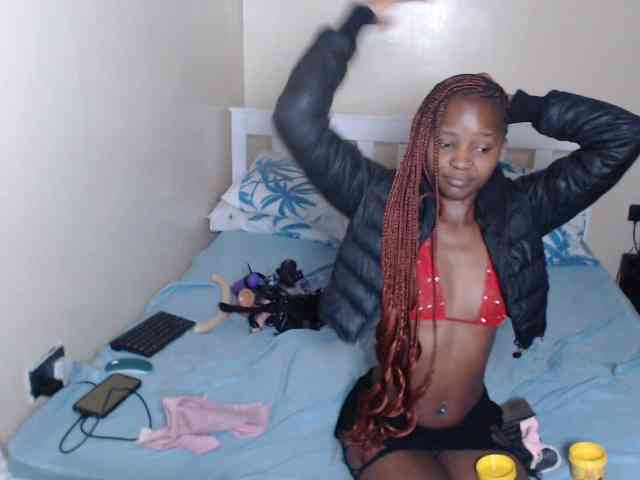 ItsYaGirlPookie webcam