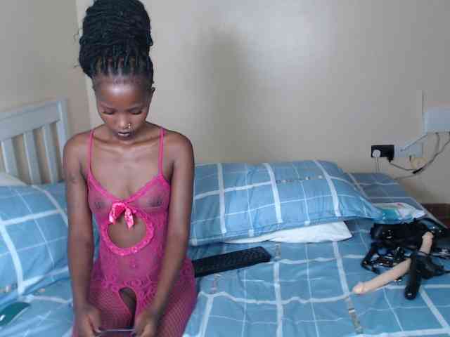 ItsYaGirlPookie webcam