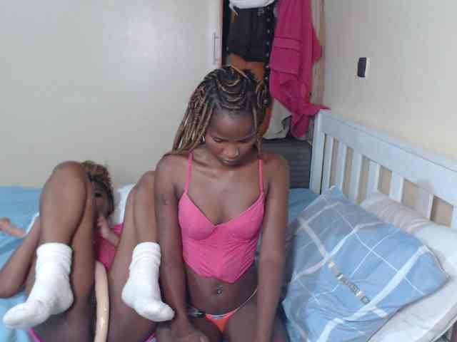 ItsYaGirlPookie webcam