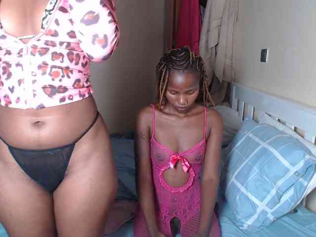 ItsYaGirlPookie webcam