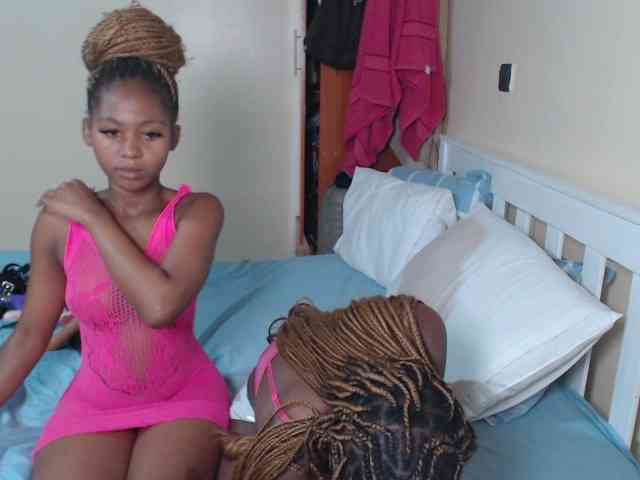 ItsYaGirlPookie webcam