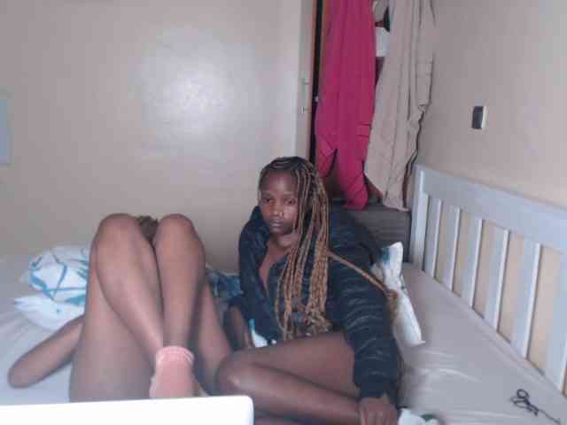 ItsYaGirlPookie webcam