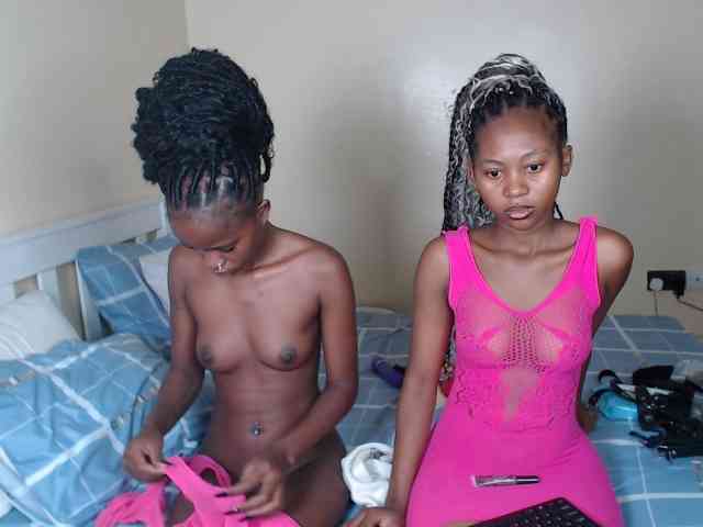 ItsYaGirlPookie webcam