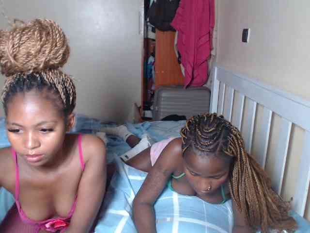 ItsYaGirlPookie webcam