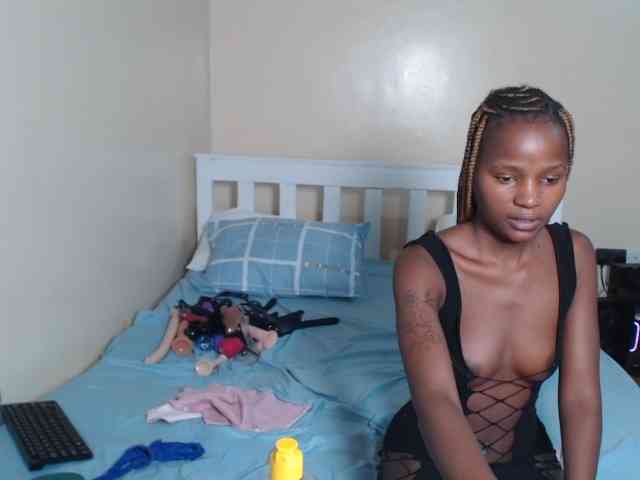 ItsYaGirlPookie webcam