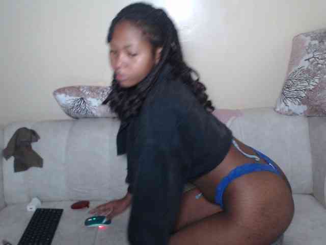 ItsYaGirlPookie webcam