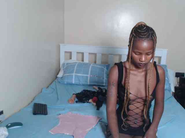 ItsYaGirlPookie webcam