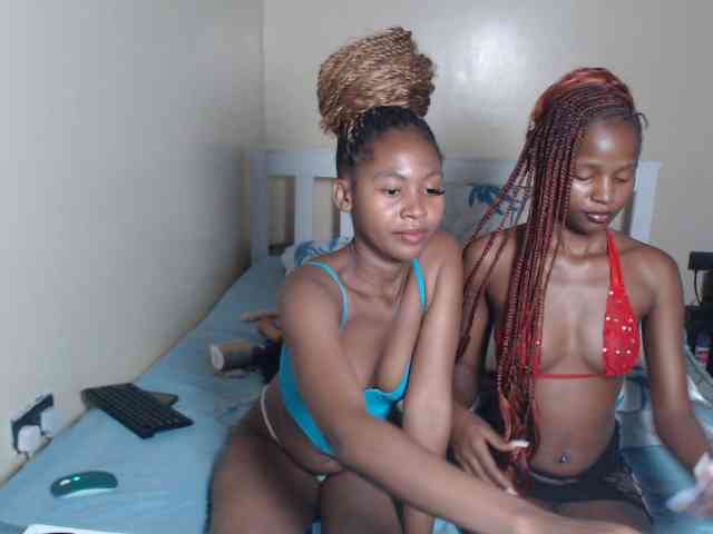 ItsYaGirlPookie webcam