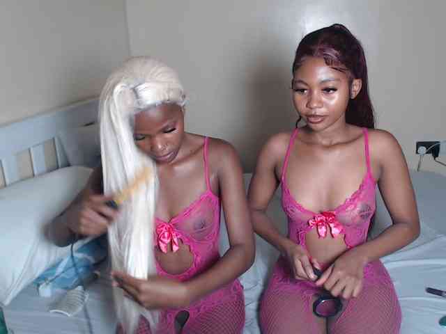 ItsYaGirlPookie webcam