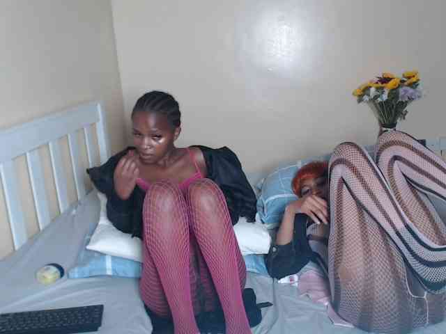 ItsYaGirlPookie webcam