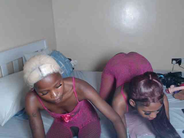 ItsYaGirlPookie webcam