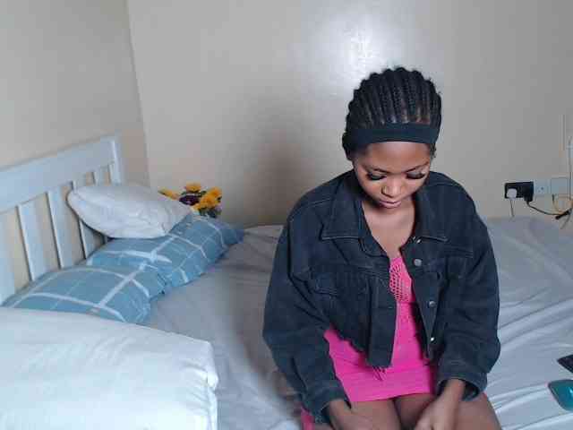 ItsYaGirlPookie webcam