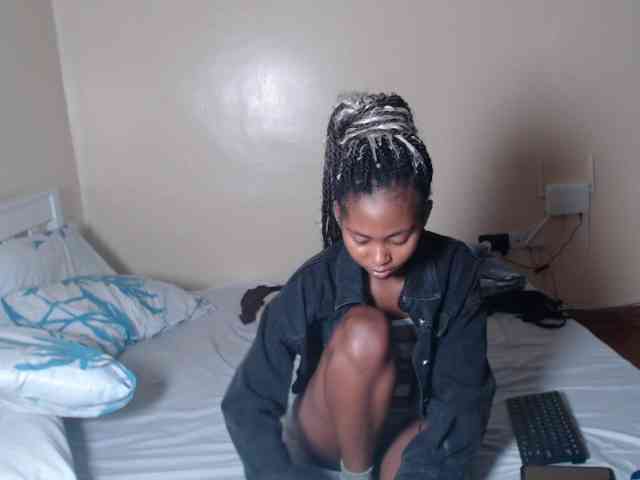 ItsYaGirlPookie webcam