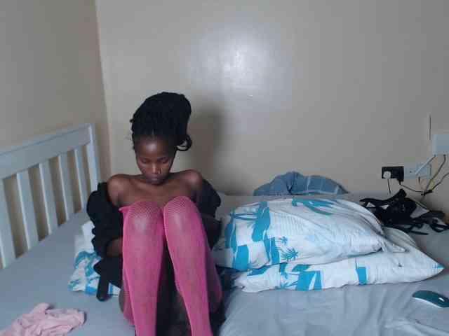 ItsYaGirlPookie webcam