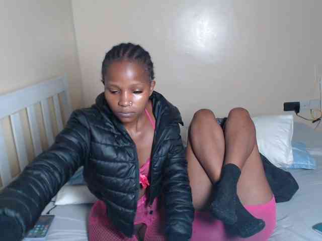 ItsYaGirlPookie webcam