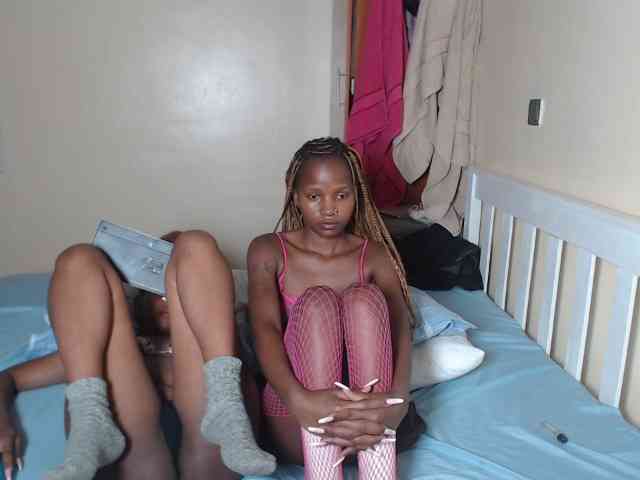 ItsYaGirlPookie webcam