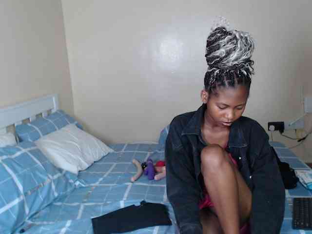 ItsYaGirlPookie webcam