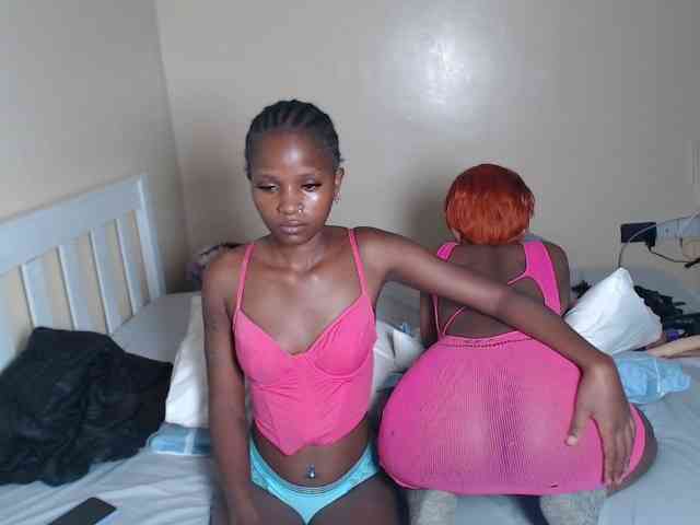 ItsYaGirlPookie webcam