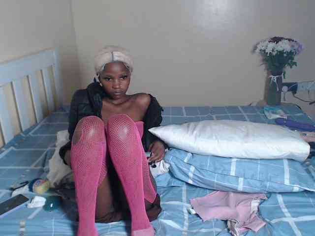 ItsYaGirlPookie webcam