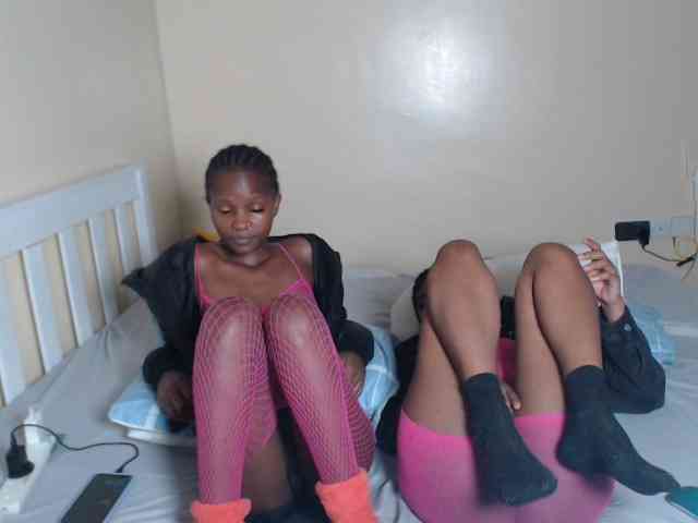 ItsYaGirlPookie webcam