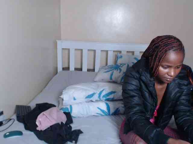 ItsYaGirlPookie webcam