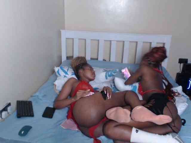 ItsYaGirlPookie webcam