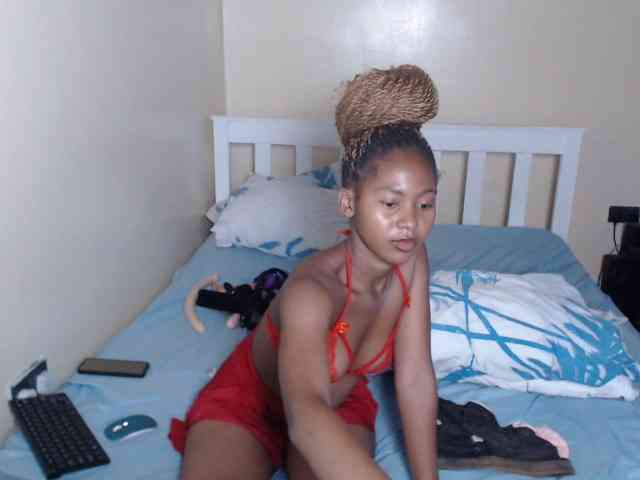 ItsYaGirlPookie webcam