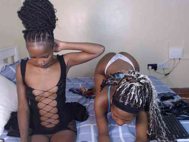 ItsYaGirlPookie webcam