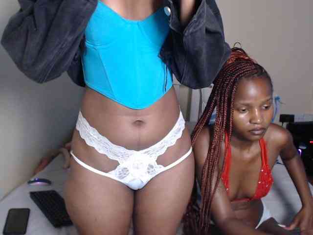 ItsYaGirlPookie webcam