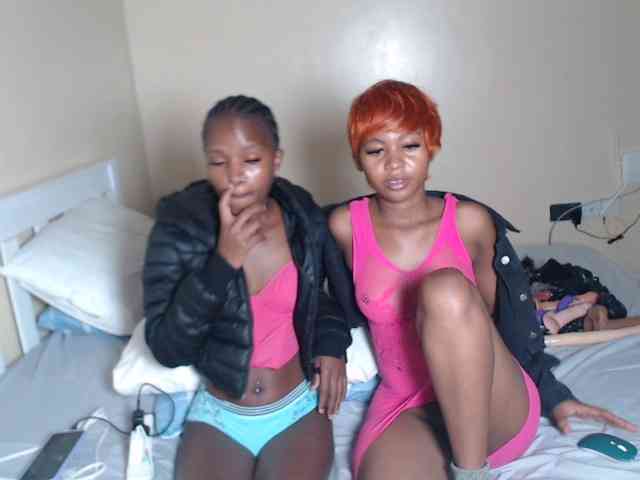 ItsYaGirlPookie webcam