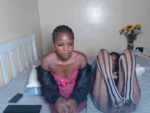 ItsYaGirlPookie webcam