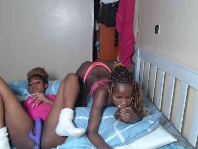 ItsYaGirlPookie webcam