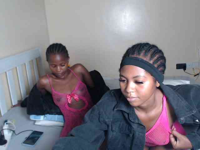 ItsYaGirlPookie webcam