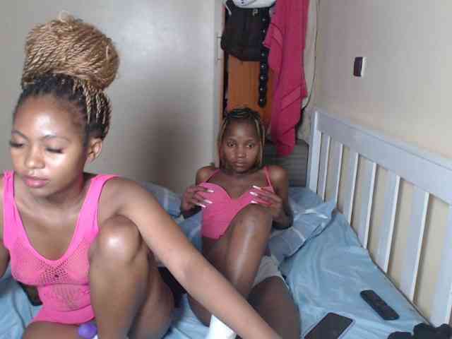 ItsYaGirlPookie webcam