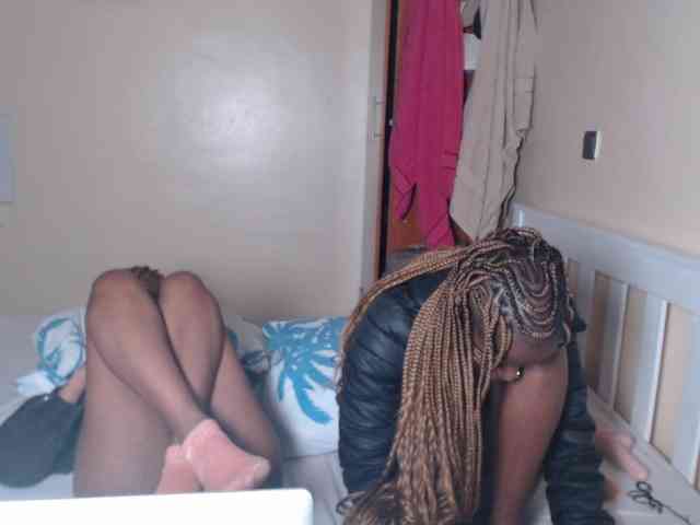 ItsYaGirlPookie webcam