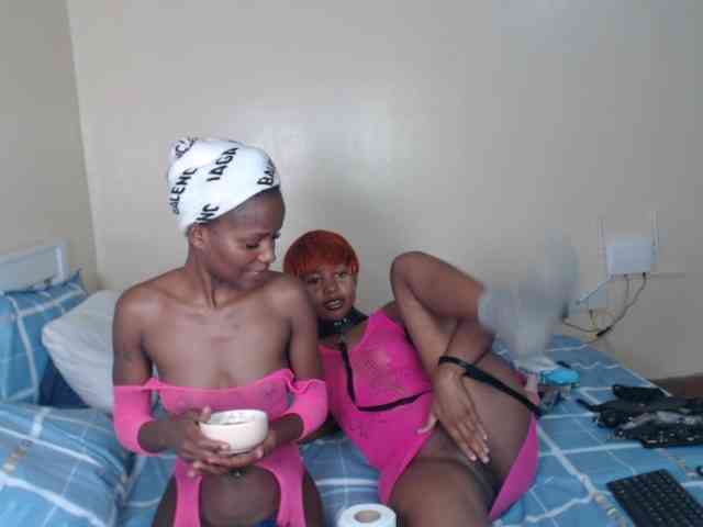 ItsYaGirlPookie webcam