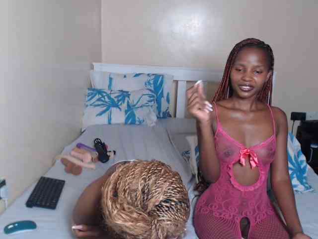 ItsYaGirlPookie webcam