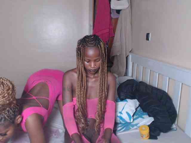 ItsYaGirlPookie webcam