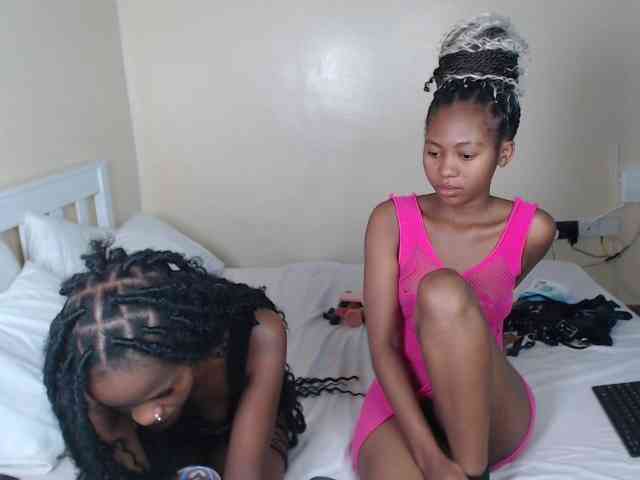 ItsYaGirlPookie webcam