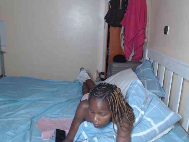 ItsYaGirlPookie webcam