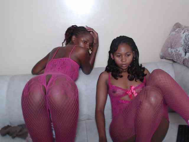 ItsYaGirlPookie webcam