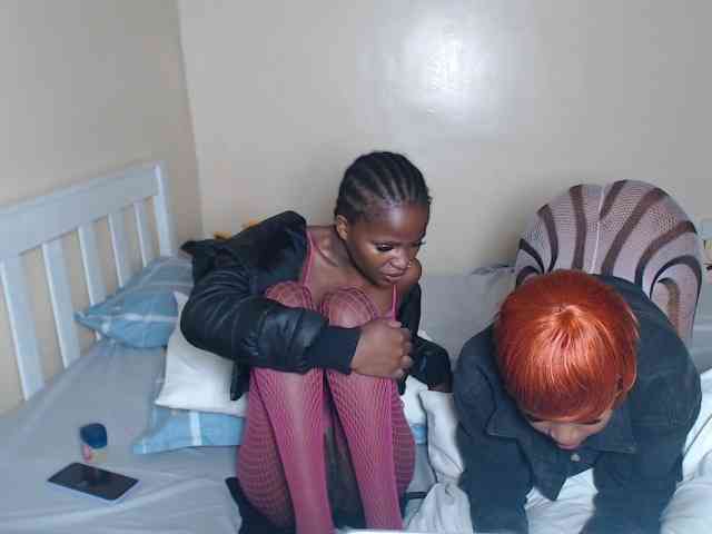 ItsYaGirlPookie webcam