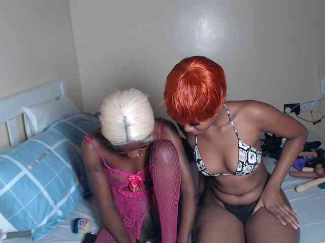 ItsYaGirlPookie webcam