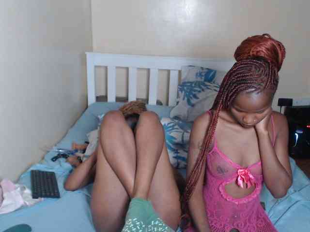 ItsYaGirlPookie webcam