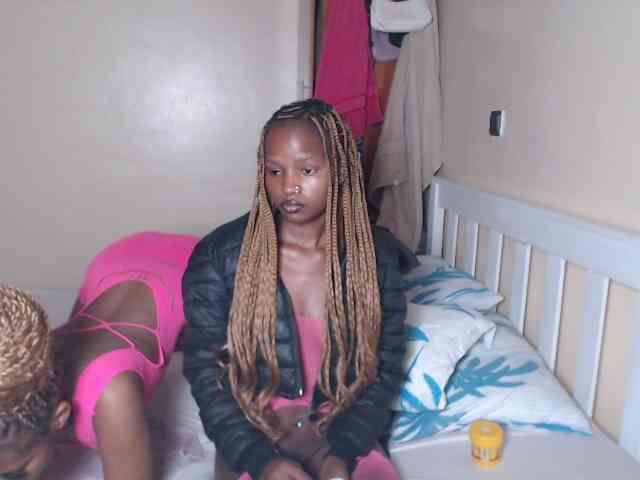 ItsYaGirlPookie webcam